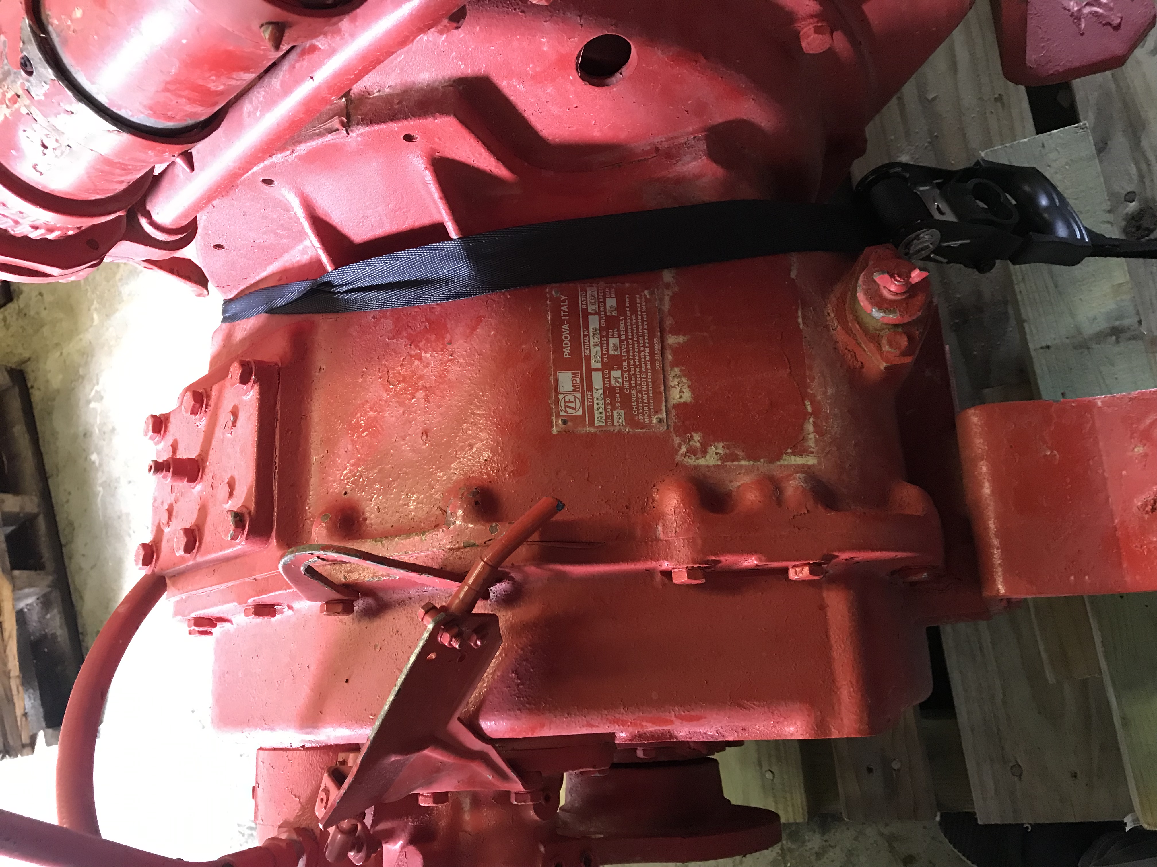 IVECO DIESEL ENGINE MARINE 8210 M22 WITH GEARBOX ZF